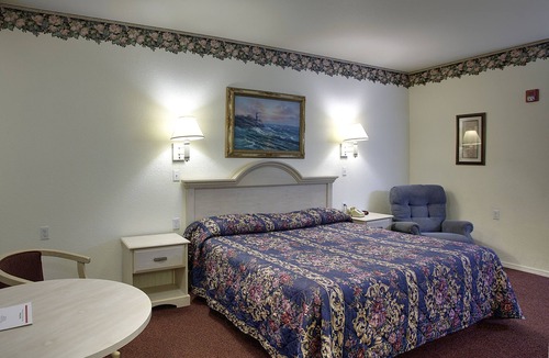 Bertsch-Oceanview Hotel | Lighthouse Inn