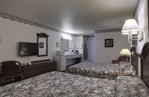 Bertsch-Oceanview Hotel | Lighthouse Inn