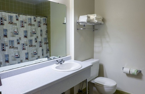 Two Rivers Hotel | Lighthouse Inn
