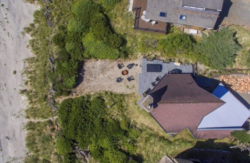 Tierra Del Mar House | Lighthouse - Oceanfront, stunning, updated classic