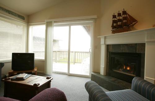 Long Beach Resort | Lighthouse Oceanfront Resort