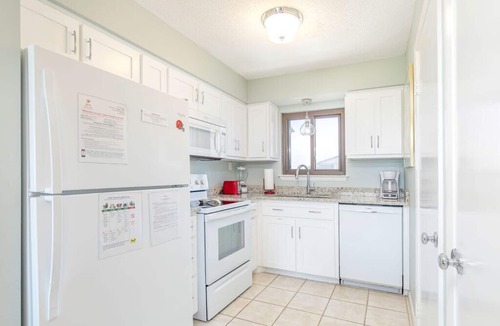 Tybee Island Condo | Lighthouse Point 13C | Top Floor, Great Views!