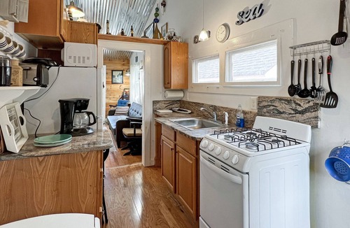 Cape Neddick Cabin | Lighthouse - Q991 near Sandy Gorgeous Ogunquit Beach