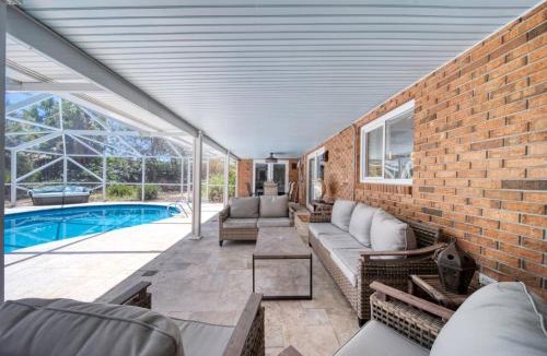 Bay Harbour House | Lighthouse Retreat With A Pool