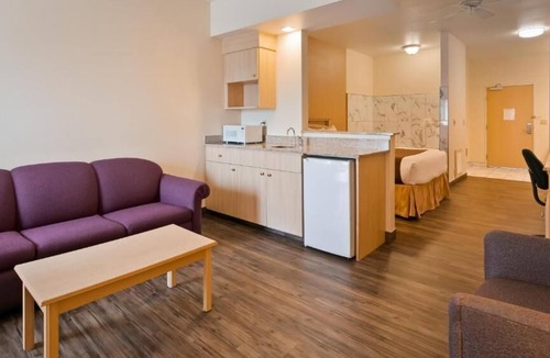 Ocean Shores Hotel | Lighthouse Suites Inn