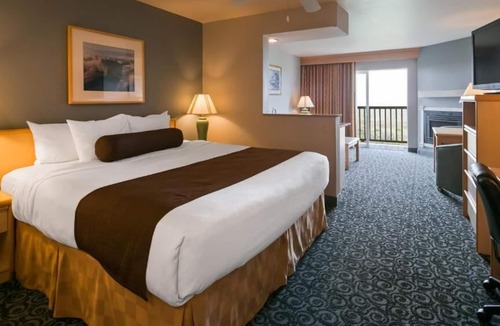 Ocean Shores Hotel | Lighthouse Suites Inn