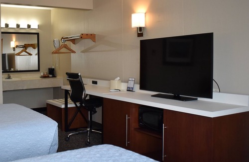 Mackinaw City Hotel | Lighthouse View Motel