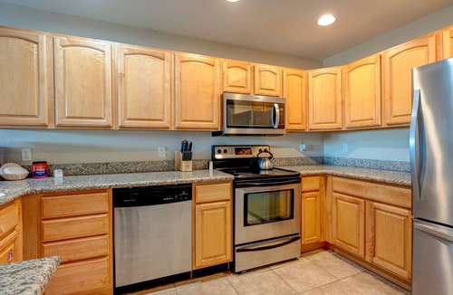 Washington Condo | Lighthouse Views in Westport!