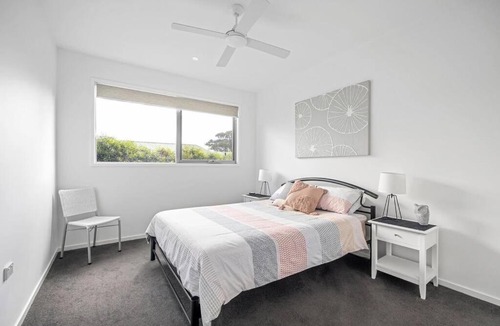 McCrae House | Lighthouse Views, McCrae