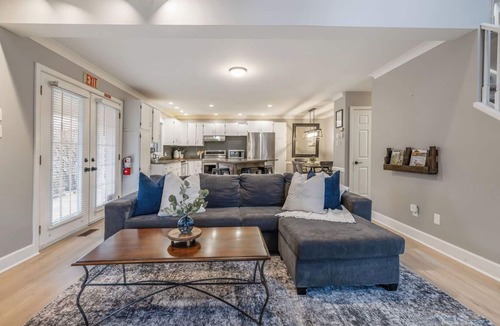 The Blue Mountains Ski Chalet | Liisa's Lodge