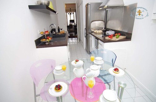 Quartier Saint-Ambroise Apartment | like a presidential suite with a magnificient view
