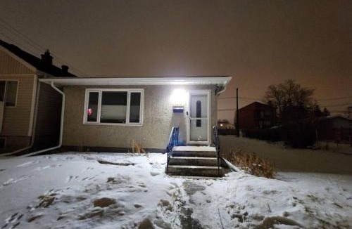 Regina House | Like Home