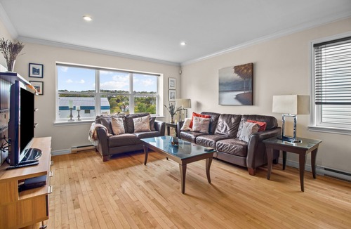 West End House | Like Home Getaway near Walking Trails and Downtown