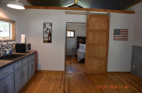 Canton Cabin | Lil' Cabin In The Woods