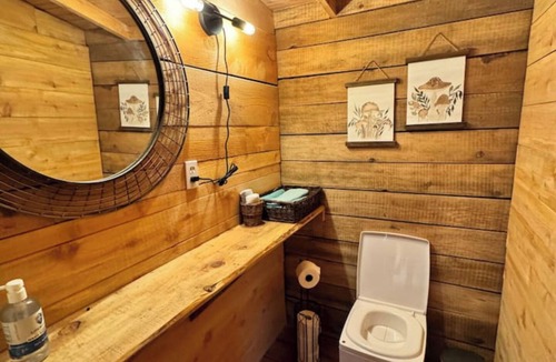 Umpqua Cabin | Lil Cedar Lodge