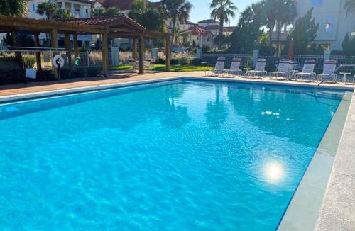 East End House | Lil' Nauti