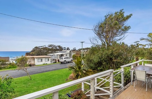 Malua Bay House | Lil Shack by the Sea