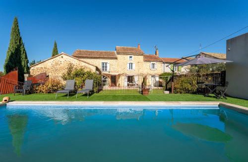 Camaret-sur-Aigues Villa | Lila Mas
