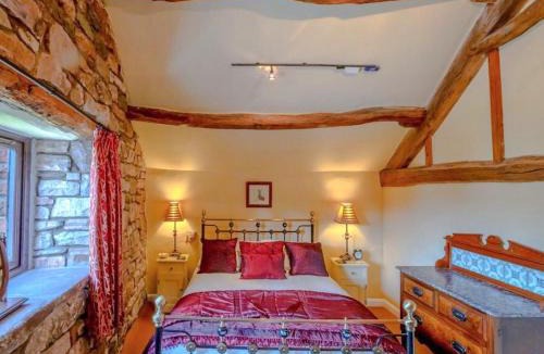 Newton Reigny House | Lilac Barn