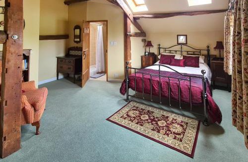 Newton Reigny House | Lilac Barn