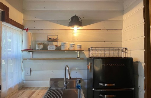 Wrightwood Cottage | Lilac Cottage| Fireplace, Pet/Kid Friendly