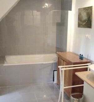 Saint-Lubin-de-la-Haye Bed & Breakfast | Lilac cottage