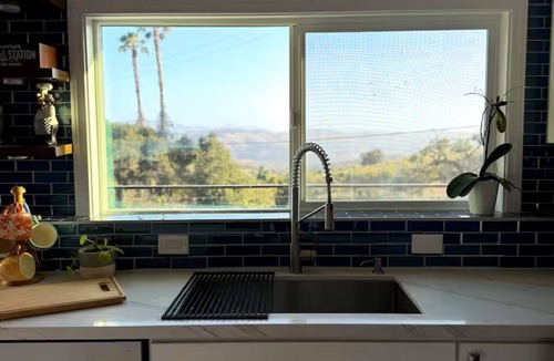 Escondido Cottage | Lilac Cottage on 20 Acre Avocado Farm