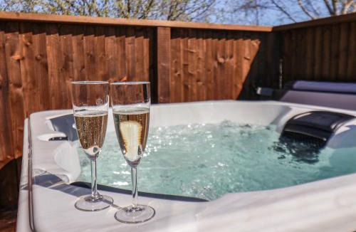 Runswick Bay House | Lilac Lodge