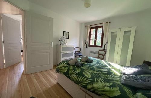 Brantome-en-Perigord House | Lilas - Spacieuse maison 10 pers Jardin BBQ