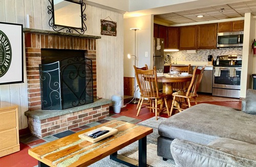 Killington Apartment | LilBear- AC, Pool, Sauna, Hot Tub, Near Resort