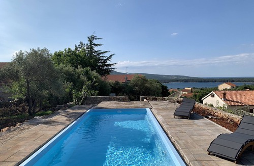 Kornic House | Lili mediterranean studio with a sea view & heated shared pool