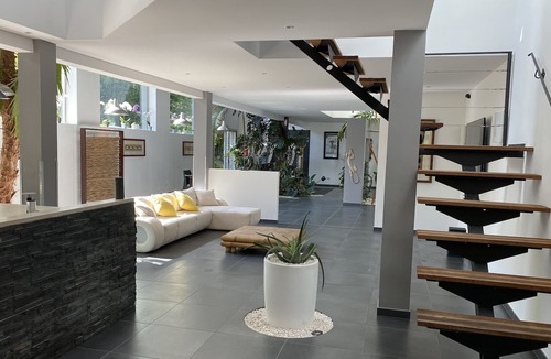 Voiron House | LILI'S HOME