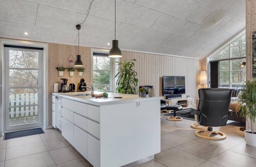 Hou House | "Lilie" - 270m from the sea by Interhome