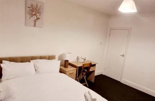 Doncaster Cabin | Lilies Lodge