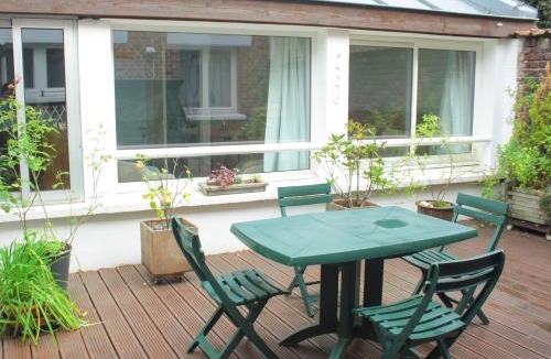 Old Lille Bed & Breakfast | Lille au calme - chambre d'hôte M et Me Collet