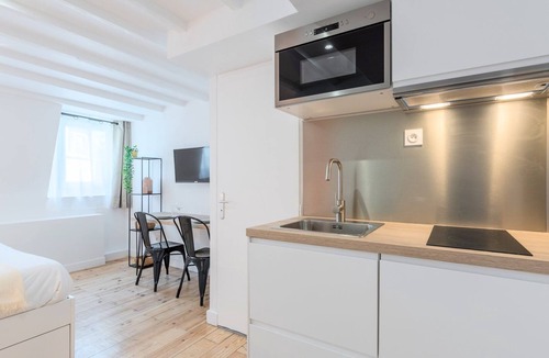 Historic Center Apartment | Lille center bright and functional studio