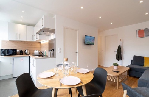 Wazemmes Apartment | Lille center equipped and bright apartment