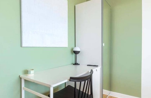 Centre Apartment | Lille Hellemmes - Nice studio with parking !