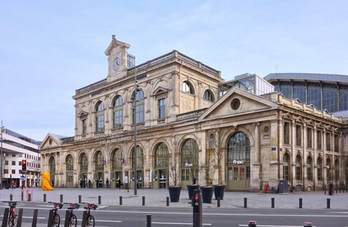 Fives Apartment | Lille Hellemmes - Nice studio with parking !