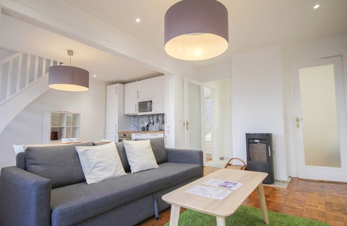 Vauban - Wazemmes Apartment | Lille Wazemmes- One bedroom with balcony and view