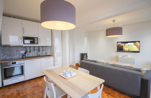Vauban - Wazemmes Apartment | Lille Wazemmes- One bedroom with balcony and view