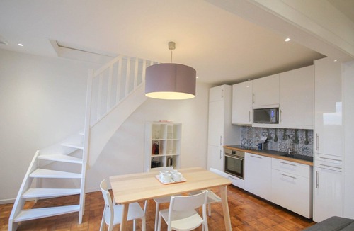 Vauban - Wazemmes Apartment | Lille Wazemmes- One bedroom with balcony and view