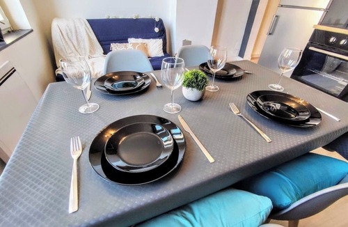 Roubaix Apartment | LILLEGW OASIS COLLEGE · Oasis : appartement 2 chambres en duplex