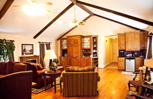 Washington House | Lillian Farms Bed & Breakfast