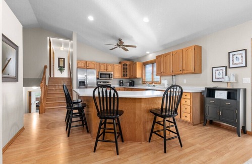 Black Wolf House | Lilly Lakeside House