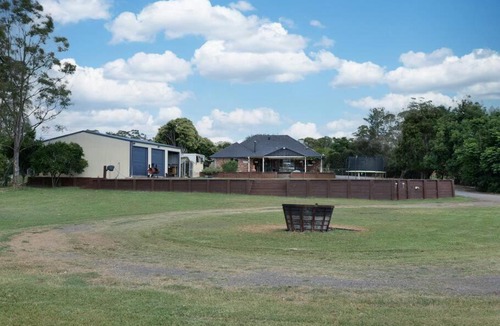 Wallalong House | Lilly Pilly Lodge