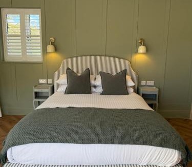 Winscombe Hotel | Lillypool Farm