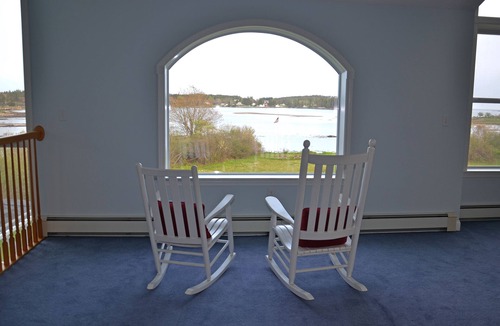 Martinsville House | LillyView-Magnificent Ocean views!