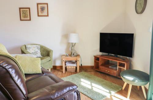 Bont Newydd House | Lily Cottage