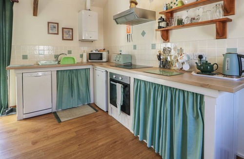 Bont Newydd Cottage | Lily Cottage